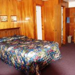 Red River Lodging Deer Lodge Room 2